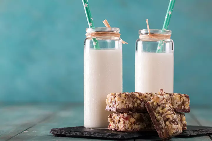 Milk and protein bars