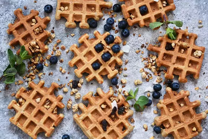 Oat and nut waffles