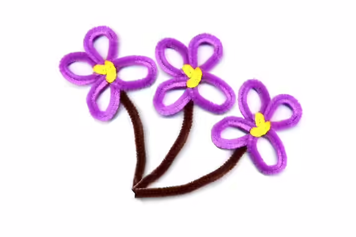 Making flowers with pipe cleaner crafts for kids Making flowers with pipe cleaner crafts for kids