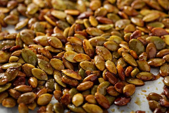 Roasted pumpkin seeds