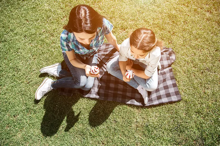 w-sitting position in babies, side sit