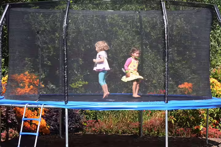 Trampoline backyard idea for kids Trampoline backyard idea for kids
