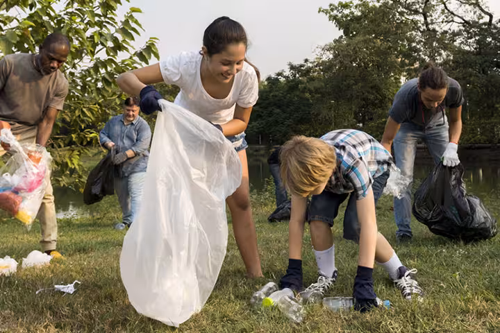 Unique Volunteer Opportunities For Kids To Look For