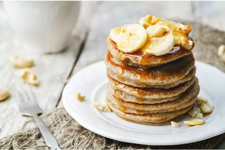 Banana pancakes for babies