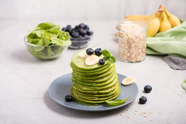 Spinach and oats pancakes for babies