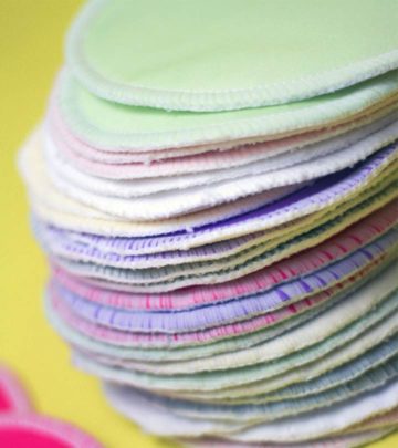 Knowing the right ways to use breast pads helps protect your clothes from milk leakage.