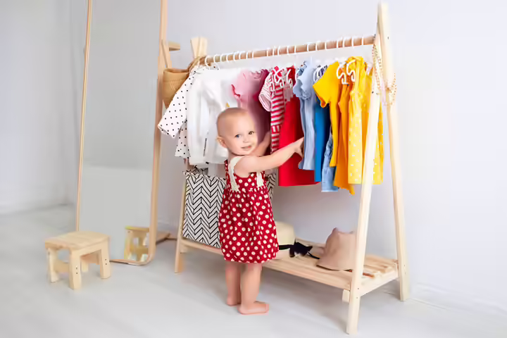 Easily accessible wardrobe, toddler room idea for boys and girls Easily accessible wardrobe, toddler room idea for boys and girls