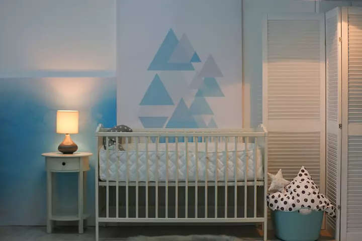 Minimalistic, toddler room idea for boys and girls