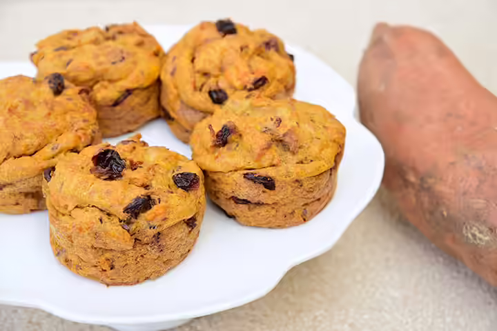 Raisin and sweet potato vegan muffins for kids Raisin and sweet potato vegan muffins for kids