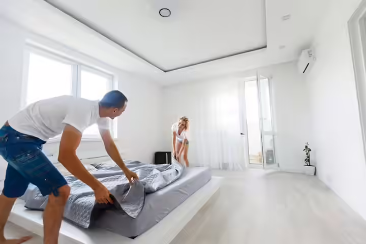 King size bed, bedroom decor ideas for couples King size bed, bedroom decor ideas for couples