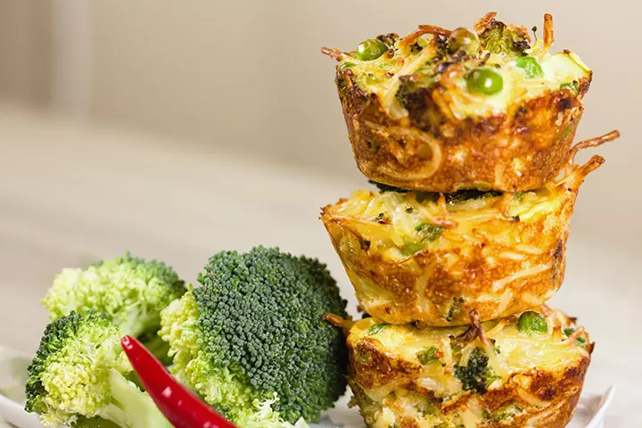 Spaghetti and broccoli muffins for kids