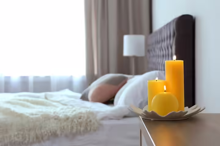 Candles in the room, bedroom decor ideas for couples Candles in the room, bedroom decor ideas for couples