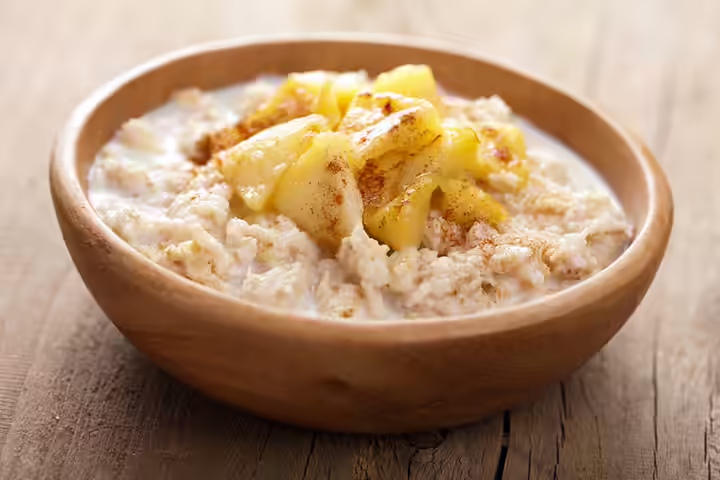 Apple and cinnamon oatmeal hot lunch ideas for kids Apple and cinnamon oatmeal hot lunch ideas for kids