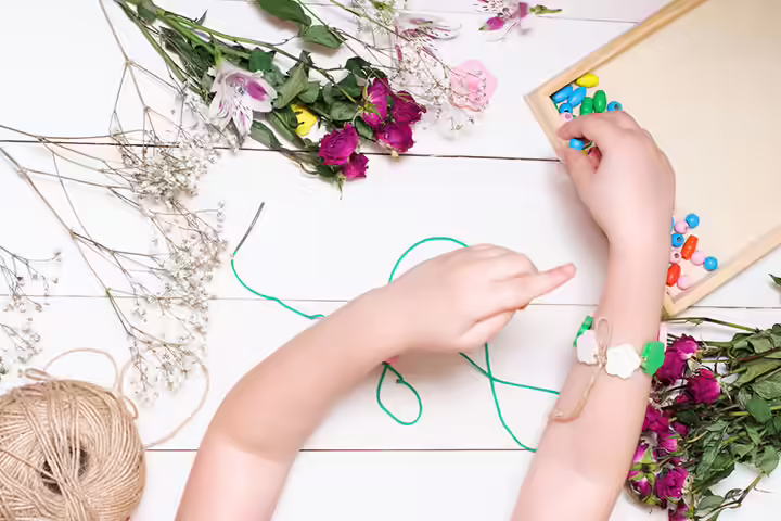 Creating a nature bracelet, outdoor activities for babies