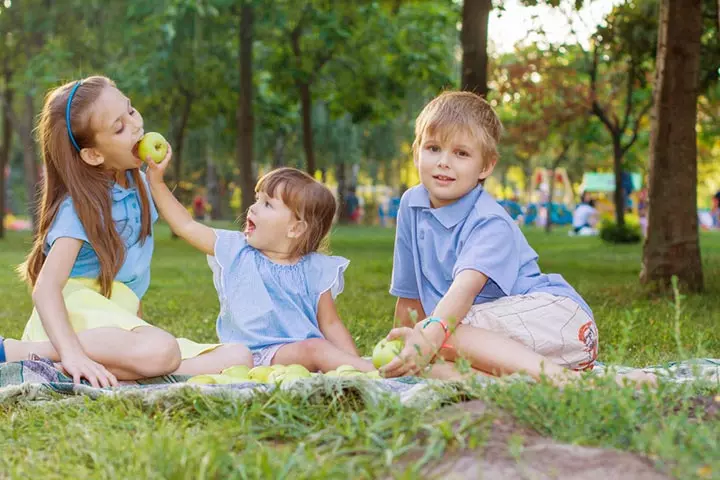 Going on a picnic, outdoor activities for babies