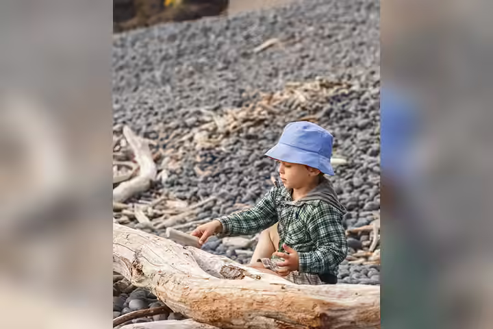 Making paint brushes, outdoor activities for babies