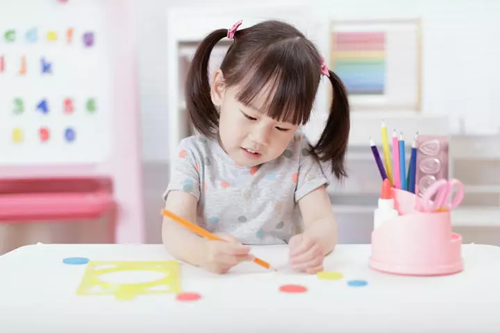 Painting on shapes of paper ideas for toddlers