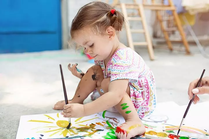 Tie and dye a paper towel painting ideas for toddlers