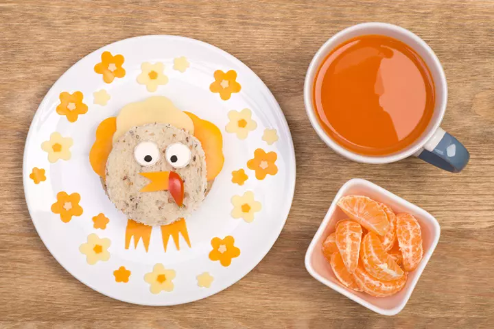 Turkey-Shaped-Sandwich-With-Orange-Juice