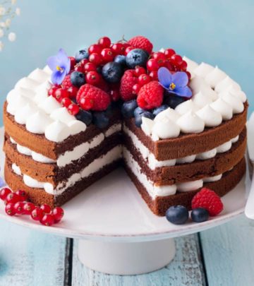 Mouth-Watering Cakes For Thanksgiving Day That You Must Try