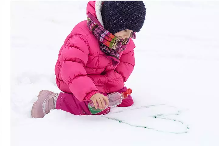 Spray bottle painting, snow activity for preschoolers