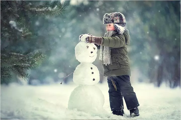 Mini snowman, snow activity for preschoolers