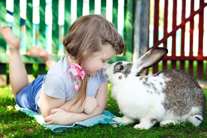 Using animal sounds as breathing exercises for kids