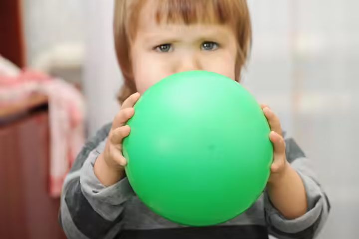 Inflating balloons as breathing exercises for kids Inflating balloons as breathing exercises for kids