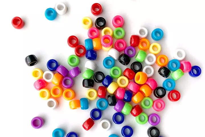 Beaded rainbow activity for preschoolers