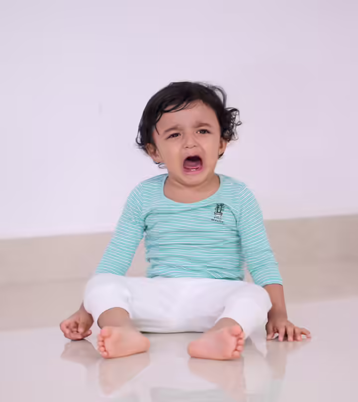 Chote Bache Ka Nakli Rona