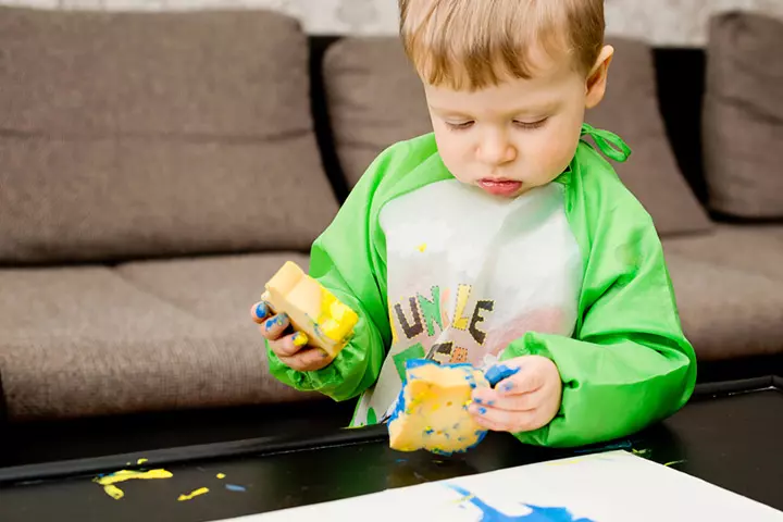 Eater-inspired sponge painting, easter activity for toddlers