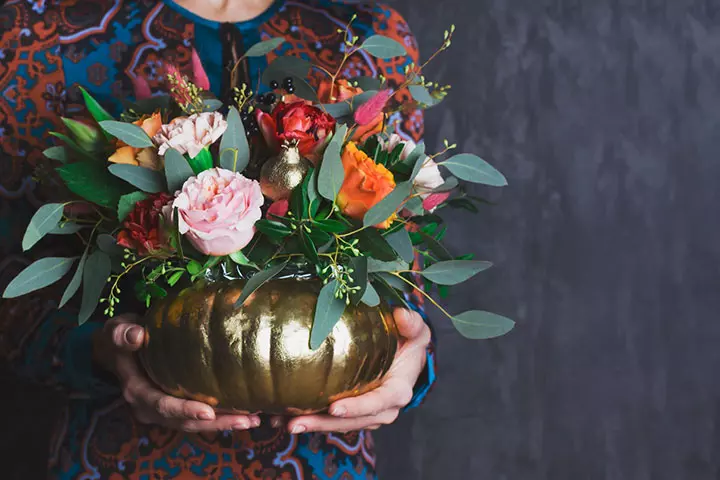 Gold painted flower vase, pumpkin painting idea for kids