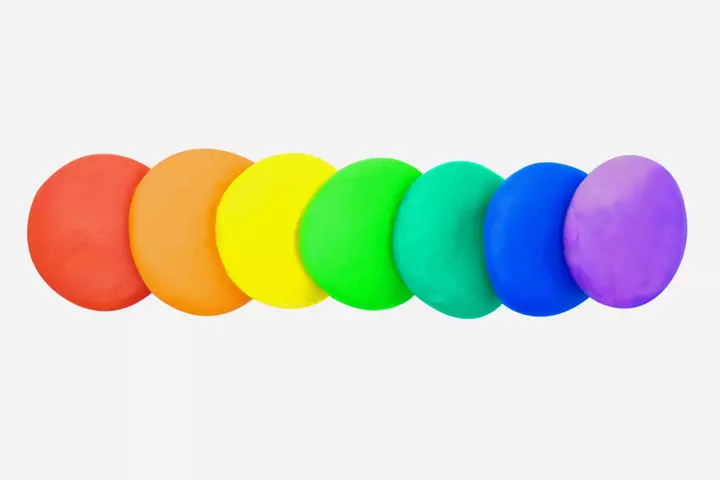 Play-doh rainbow activitiy for preschoolers