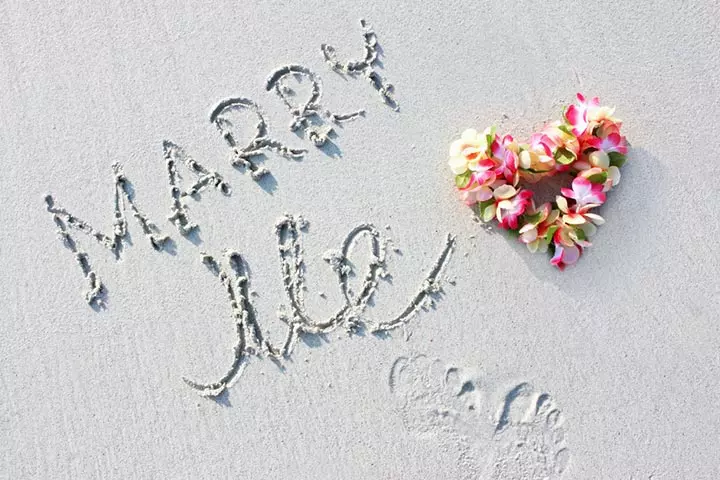 writing on the sand