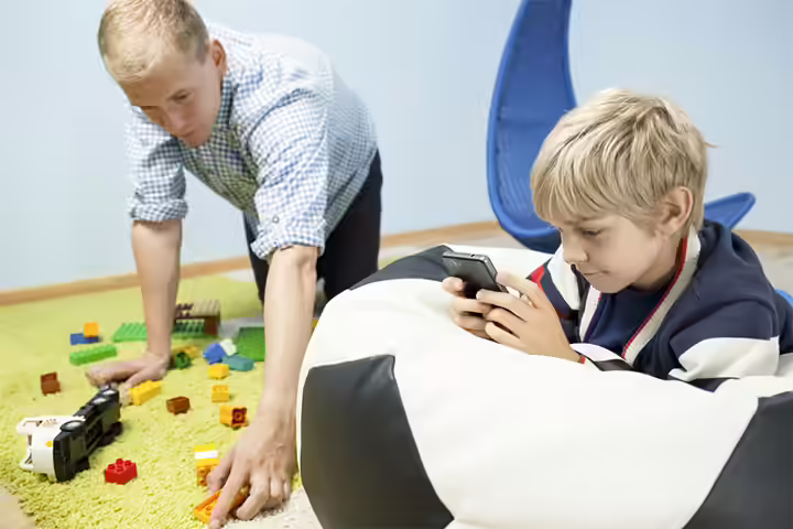 When Parents Snoop Around, It Damages Their Relationship With The Kids