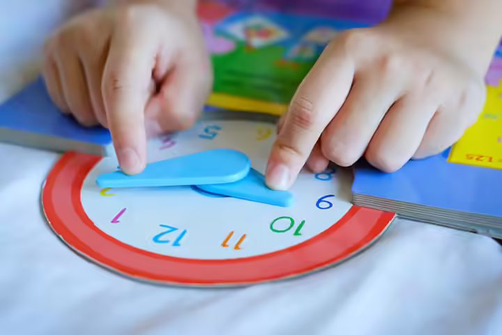 Use Manipulative Clocks