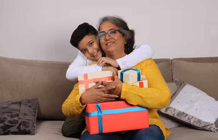 75+ Best Birthday Wishes For Grandmother In Hindi