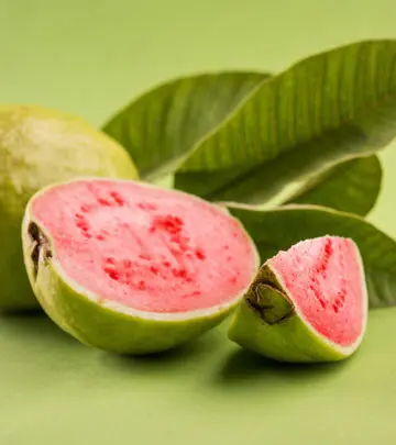 अमरूद के फायदे, उपयोग और नुकसान – All About Guava (Amrud) in Hindi_image