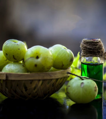 आंवला तेल के 10 फायदे, उपयोग और नुकसान – Amla Oil Benefits and Side Effects in Hindi_image