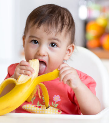 बच्चों के लिए केला: कब देना शुरू करें, फायदे व रेसिपीज | Banana For Baby In Hindi_image