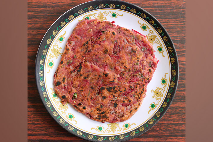 Beet paratha