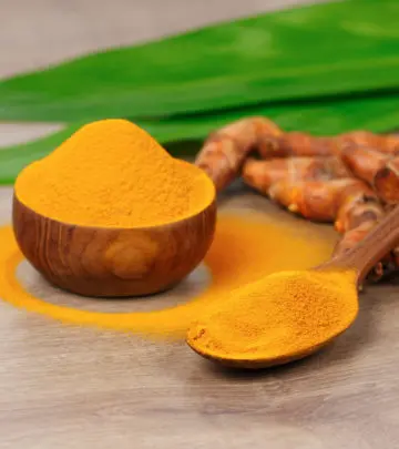 बालों में हल्दी लगाने के फायदे, लगाने का तरीका और नुकसान – Benefits of Turmeric for Hair in Hindi_image