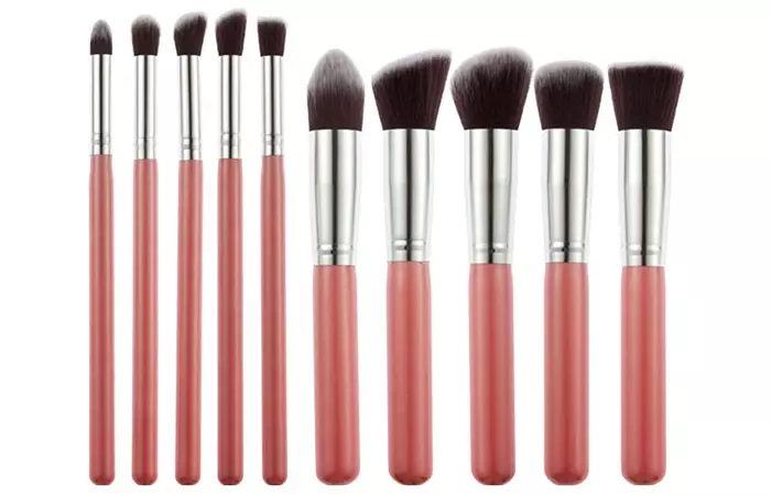 Best Makeup Brushes in Hindi