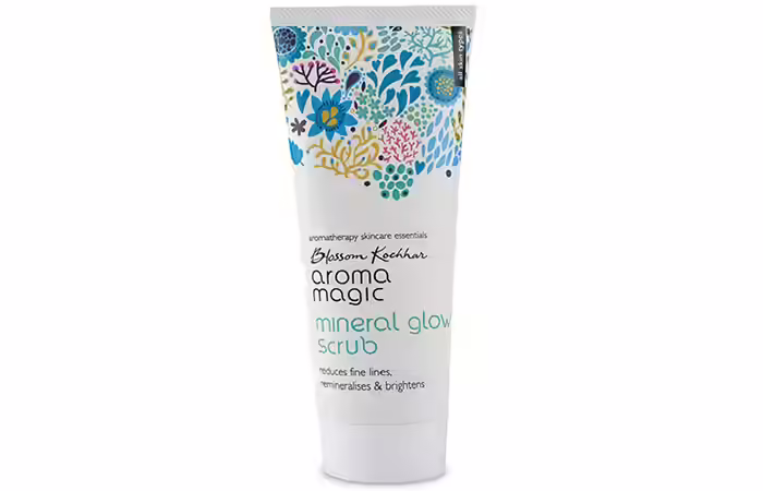 Best Scrub For Glowing Skin in Hindi