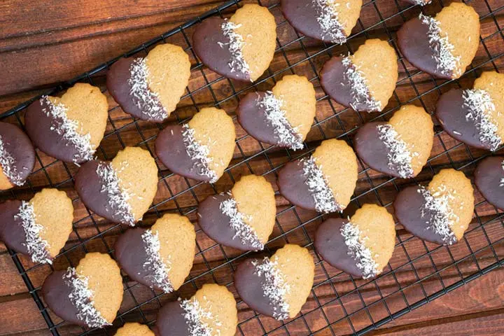 Chocolate Dip Cookies