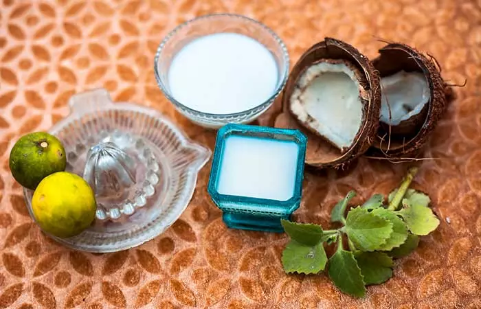 Coconut milk and lemon juice