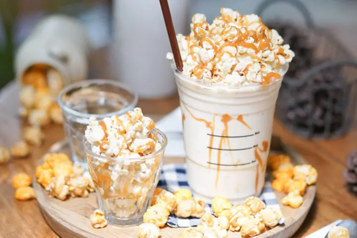  Corn-caramel milkshakes