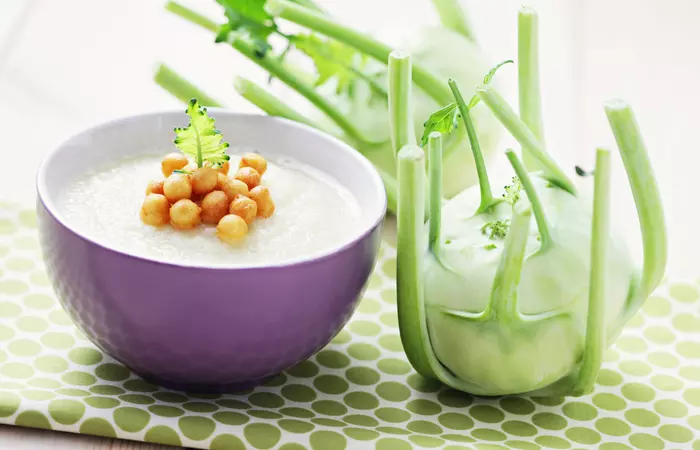 Creamy kohlrabi soup