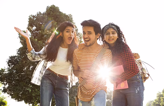 Funny Questions to ask Friends in Hindi