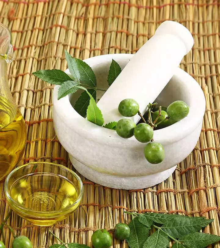 नीम के तेल के 22 फायदे, उपयोग और नुकसान – Neem Oil Benefits, Uses and Side Effects in Hindi